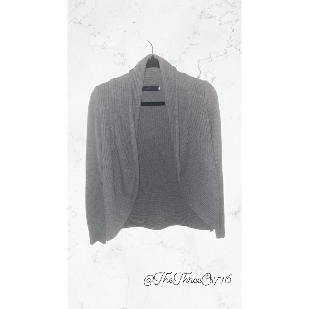Womens M Grey Sweater Size M